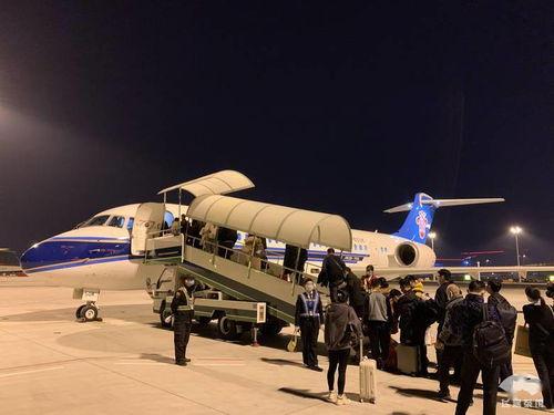 坐国产小飞机视频大全,翱翔蓝天下的创新之作